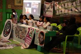 Madres buscadoras provenientes de distintos colectivos del país participaron en un encuentro con integrantes de la Comisión Sexta Zapatista y bases de apoyo del EZLN, en San Cristóbal de las Casas, Chiapas.