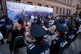 El alcalde Javier Díaz González encabeza la entrega de 50 bicicletas eléctricas que fortalecerán la vigilancia en el Centro Histórico de Saltillo.