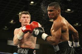 Ricky Hatton, ídolo británico y excampeón mundial, falleció a los 46 años, dejando un legado imborrable en el boxeo.