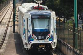 Por segundo día consecutivo, el Tren Ligero tuvo que suspender su servicio, dejando a miles de usuarios varados.