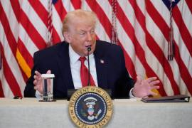 El presidente estadounidense Donald Trump habla durante un evento para promover la inversión en atención médica rural, en la Sala Este de la Casa Blanca en Washington.