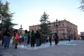 El pasado 28 de septiembre, un grupo de mujeres se manifestó en la Plaza de Armas de Saltillo en favor del aborto.