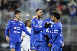 Cruz Azul fue contundente en Canadá y venció 3-0 al Vancouver FC en la Ida de la Primera Ronda de la Concacaf Champions Cup, resultado que lo acerca a la siguiente fase.