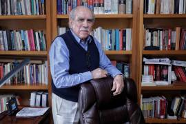El presidente de la Comisión Presidencial para la Reforma Electoral, Pablo Gómez Álvarez, asegura que los organismos electorales gastan mucho cuando hay elecciones y tienen estructuras permanentes que no se usan, y que, cuando no hay elecciones, siguen gastando.