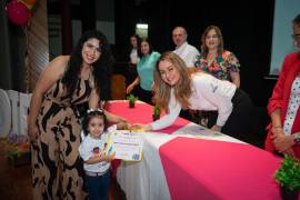 Luly López Naranjo, presidenta honoraria del DIF Saltillo, dirigió un mensaje de felicitación a las y los egresados de los Centros de Atención Infantil.