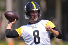 La presencia de Aaron Rodgers sorprendió incluso a varios jugadores de los Steelers durante las OTA.