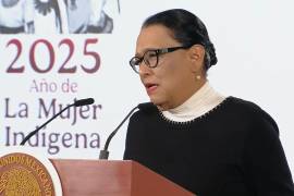 La secretaria de Gobernación, Rosa Icela Rodríguez, presentó una encuesta que muestra un 74% de aprobación para Claudia Sheinbaum.