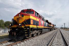 La Fiscalía General del Estado mantiene abierta la indagatoria tras el accidente ocurrido en un cruce ferroviario al norte de Saltillo.