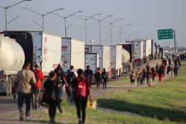 Cerca de 3 mil migrantes llegaron a Monclova este martes con la intención de seguir su camino hacia la frontera norte de México.