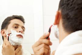 Usarlo más tiempo del recomendado puede provocar irritaciones, infecciones y cortes, especialmente si no se limpia ni se almacena de forma adecuada.