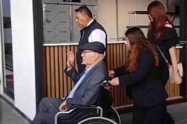 El auditor Superior de la Federación, David Colmenares, acudió a la Cámara de Diputados para registrarse como aspirante a la reelección en el cargo.