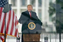 El presidente Donald Trump habla durante un mitin con simpatizantes en Washington, el 6 de enero de 2021.