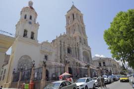 En la Catedral de Santiago, se realizó una impermeabilización para prevenir filtraciones, evitando mayores daños en su estructura.