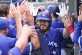 Alejandro Kirk consiguió, en la serie contra New York, cuatro imparables, tres carreras impulsadas y apenas un ponche en 18 turnos al bat.