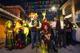 El Alcalde enfatizó la importancia de fortalecer las tradiciones mexicanas, la identidad comunitaria y los valores familiares.