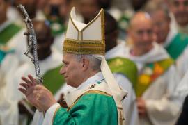 El papa León XIV preside una misa en la Plaza de San Pedro, en el Vaticano.