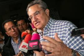 CIUDAD DE MÉXICO, 27FEBRERO2024.- Pío López Obrador, hermano del Presidente de México, sale de los juzgados civiles del Poder Judicial de la Ciudad de México, luego del carro que sostuvo con el periodista Carlos Loret de Mola. El primero lo demandó al segundo por difamación luego de que lo exhibieron en videos recibiendo supuesto dinero en sobres amarillos por David León. FOTO: MOISÉS PABLO/CUARTOSCURO.COM