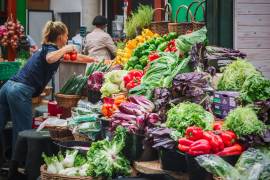 A detalle, el precio de los productos agropecuarios subió 9.66%, mientras que los energéticos y tarifas autorizadas por el gobierno incrementaron en 4.69 por ciento.