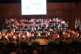 Debuta la Orquesta y Coro Esperanza Azteca DIF Coahuila con teatro lleno y ovación de pie