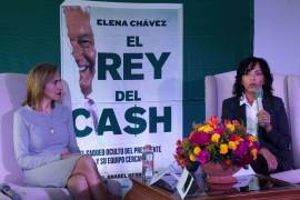 Elena Chávez dio detalles de su libro “El Rey del Cash”, en el cual narra en primera persona como allegados al Presidente Andrés Manuel López Obrador le daban dinero en efectivo para financiar su movimiento. La acompañó Anabel Hernández, quien escribió el prólogo. Ambas denunciaron que el actual gobierno ha tratado de boicotear la presentación de este libro.