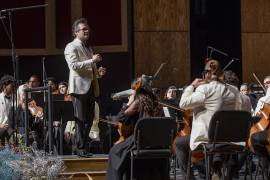 La música clásica llega a los niños de la primaria Félix U. Gómez en Saltillo gracias a un concierto didáctico organizado por el Club Rotario Saltillo Empresarial y la Orquesta Filarmónica del Desierto.