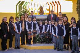 Durante la ceremonia se resaltó el legado histórico y formativo de la institución.