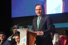 Manolo Jiménez, Gobernador de Coahuila, resaltó la importancia de las inversiones estadounidenses para el crecimiento económico del estado, mencionando que el 50% de las inversiones extranjeras provienen de Estados Unidos.