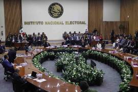 En lo que va del año, el Instituto Nacional Electoral (INE) dio de baja a 836 profesionales de sus oficinas centrales.