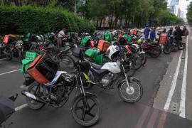 La protesta busca visibilizar las condiciones laborales que enfrentan miles de conductores y repartidores.