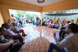 Vecinos de distintos sectores han participado en reuniones con autoridades municipales para exponer necesidades de sus colonias.