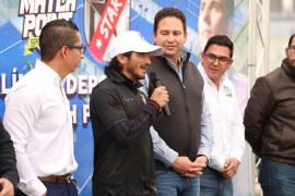 Damián Álvarez encabezó la inauguración, acompañado de autoridades y figuras del deporte, mientras que Aldo de Nigris, cofundador del proyecto, no pudo estar presente.