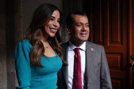 El presidente de la Cámara de Diputados, Sergio Gutiérrez Luna, aseguró que existe una “campaña negra” a cargo de un despacho, para desprestigiar a su esposa, la diputada del PT, Karina Barreras.