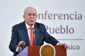 Leonel Cota Montaño, subsecretario de Agricultura y Desarrollo Rural, durante la conferencia matutina realizada en Palacio Nacional.