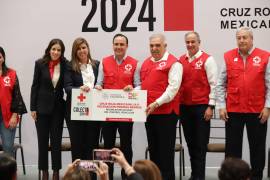 Arranca oficialmente colecta de la Cruz Roja; Gobierno de Coahuila dona 20 mdp y ambulancias