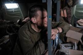 Reclutas de infantería del Batallón Alcatraz, perteneciente a la 93.ª Brigada Mecanizada “Kholodnyi Yar” del Ejército, durante un curso de medicina de combate cerca del frente oriental, en la región de Járkov, Ucrania.