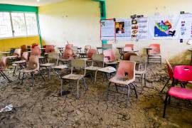 Autoridades revelan que, a causa del huracán ‘Otis’, en Guerrero, más de 214 mil estudiantes de todos los niveles escolares perderán el ciclo escolar si no es establecen medidas. FOTO: CARLOS CARBAJAL/CUARTOSCURO