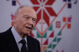 El ex titular de la Fiscalía General de la República (FGR), Alejandro Gertz Manero, presentó su renuncia al ante el Senado, luego que en 2019 asumió el cargo durante el sexenio de Andrés Manuel López Orador.