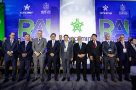 El gobernador de Nuevo León, Samuel García, ofreció una entrevista al término de la inauguración de la reunión anual de Concamin