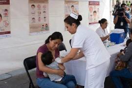 México registra la primera muerte por sarampión en 2026 y 987 casos activos. Estados más afectados, cifras oficiales y campañas de vacunación.