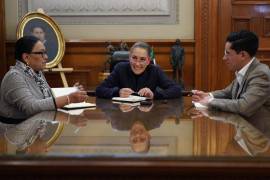 Claudia Sheinbaum sostuvo su primera conversación con el papa León XIV y lo invitó oficialmente a visitar México.