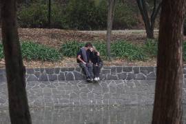 El descenso más marcado en la distribución porcentual de enlaces matrimoniales se observó en el grupo de 30 a 59 años.