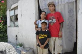 La familia Villanueva, decepcionados por los altos precios de las viviendas.