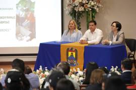 El rector Octavio Pimentel durante la inauguración del Programa de Huertos Universitarios Agroecológicos de la UAdeC.