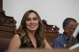 La diputada Magaly Hernández, coordinadora de la Comisión de Educación, advirtió sobre la lentitud en los trámites administrativos para autorizar fumigaciones en planteles escolares de Coahuila.