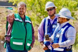 El alcalde Tomás Gutiérrez Merino supervisa los avances del pozo “La Minerva”, que fortalecerá el suministro de agua potable en el sector poniente.