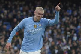 Erling Haaland conectó hoy un doblete con el que le devolvió las esperanzas al equipo de Pep Guardiola en la Premier League.