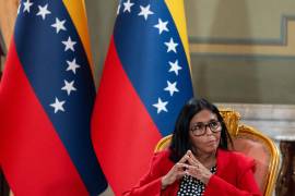 La presidenta venezolana Delcy Rodríguez enfrenta una aprobación a la baja mientras el país lidia con una inflación del 524%.