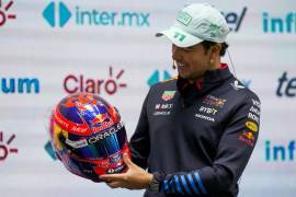 Sergio Pérez mostró el caso que utilizará para el Gran Premio de México, mismo que correrá desde el Autódromo Hermanos Rodríguez.