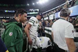 Aaron Rodgers salió lesionado tras el duelo entre los Jets y los Bills, siendo diagnosticado posteriormente con una rotura en el tendón de Aquiles.
