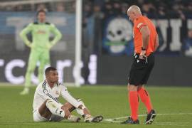 Mbappé tuvo que salir de cambio a los casi 40 minutos luego de haber anotado el gol con el que el Real Madrid se puso al frente en el partido ante el Atalanta.